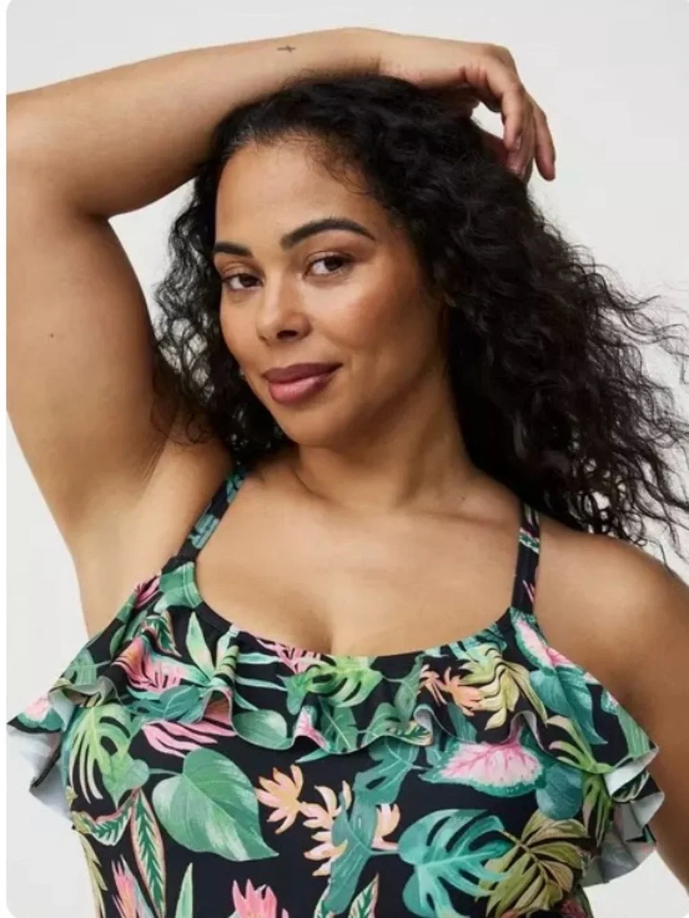 NWT Torrid Wireless Ruffle One Piece